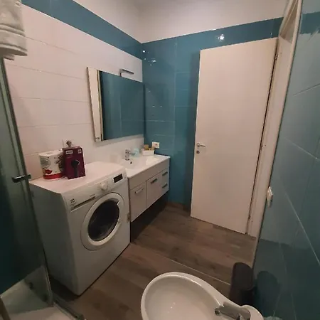 Ridi Zona Ospedaliera Apartment Naples
