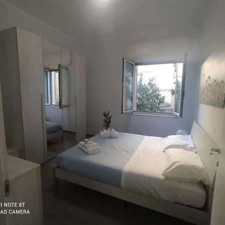 Ridi Zona Ospedaliera Apartment *